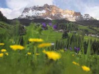 7 Days Hiking and Yoga Retreat in Dolomite Mountains, Italy