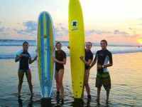 8 Days Budget Surf and Yoga Retreat in Costa Rica
