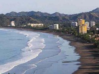 7 Days Luxury Women’s Surf & Yoga Retreat in Costa Rica