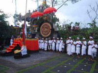 8 Days Yoga Retreat in Ashram Munivara Ubud, Bali