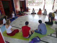 10 дней для начинающих Йога подготовки учителей в Индии	