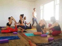 27 дней 250 часов Горячая Йога подготовки учителей в Калифорнии	