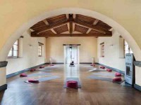 8 Days Rejuvenating Yoga Retreat in Tuscany